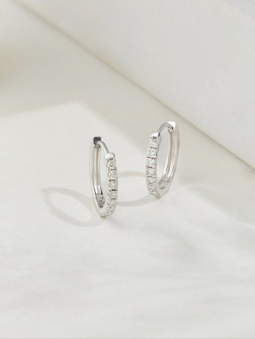 Hoops - Everyday Essential Timeless